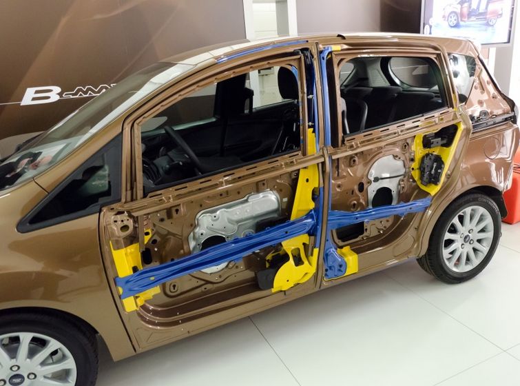 Ford B-MAX Body Structure UK Extrication