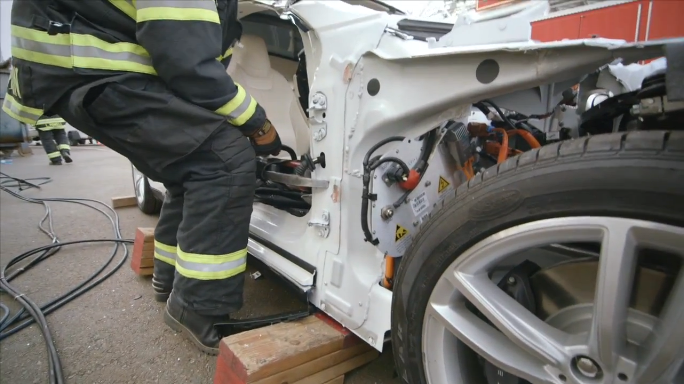 Tesla Extrication Model S EV