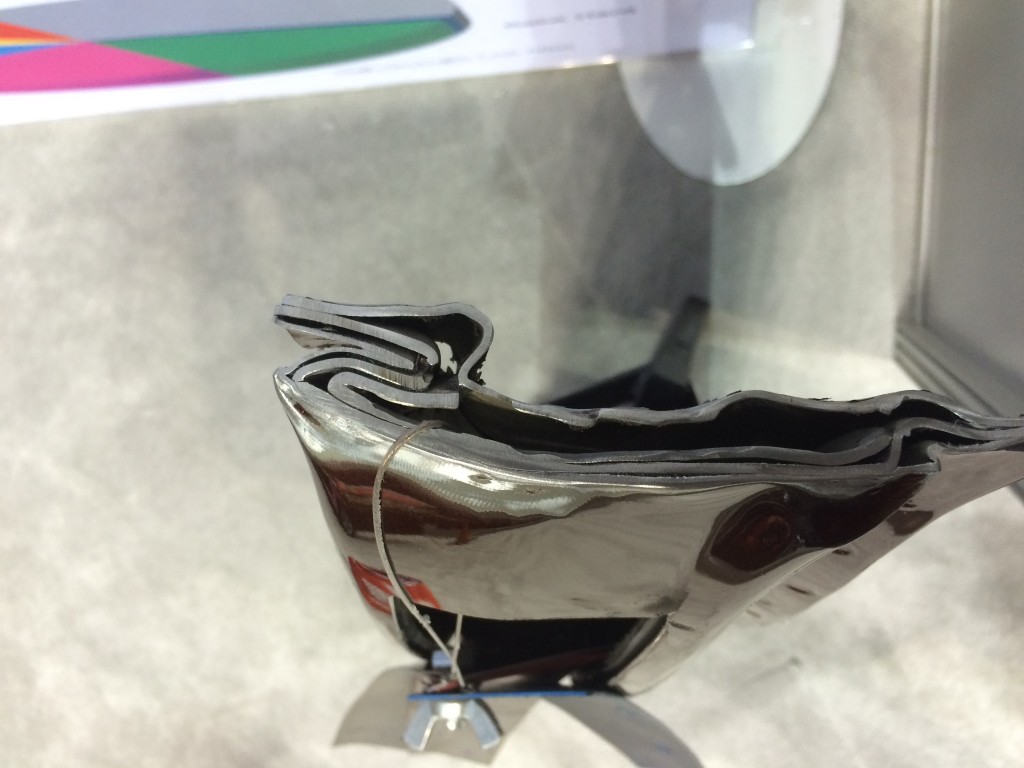 2015-Ford-Edge-Body-Structure-B-Pillar-Cutaway