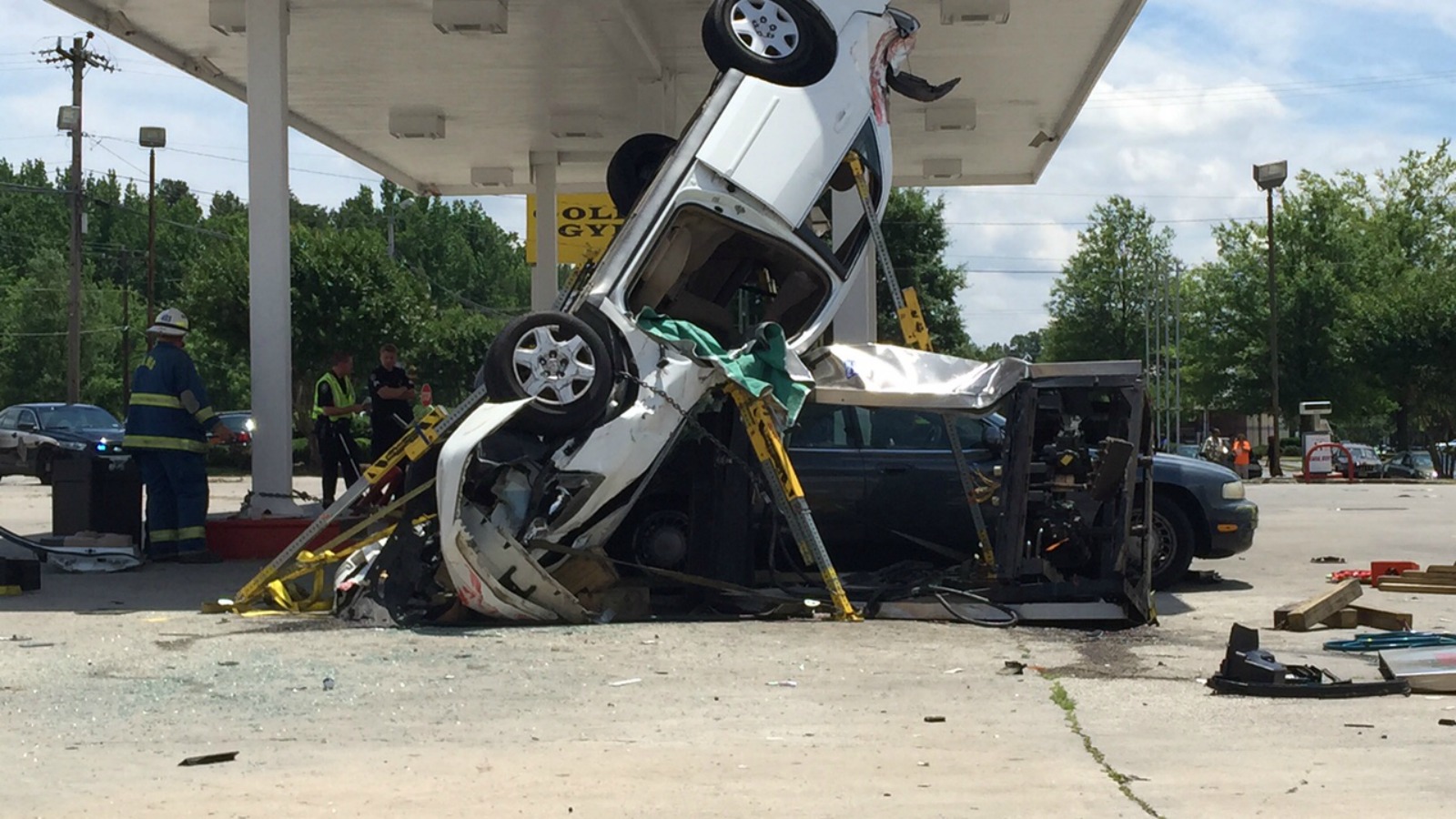 medical-emergency-complex-extrication-struts-stablization
